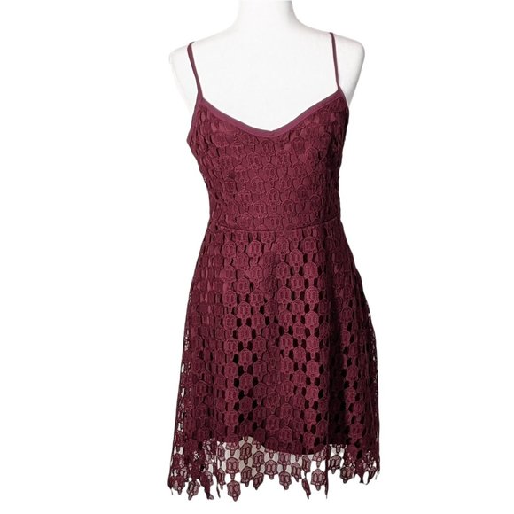Hot Topic Dresses & Skirts - Hot Topic Skull Lace Mini Slip Dress